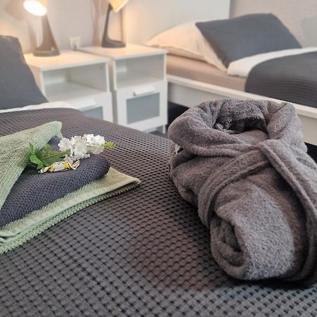 Ferienwohnung Landlicht Mit Terrasse In Ruhiger Lage Sulingen Exteriér fotografie